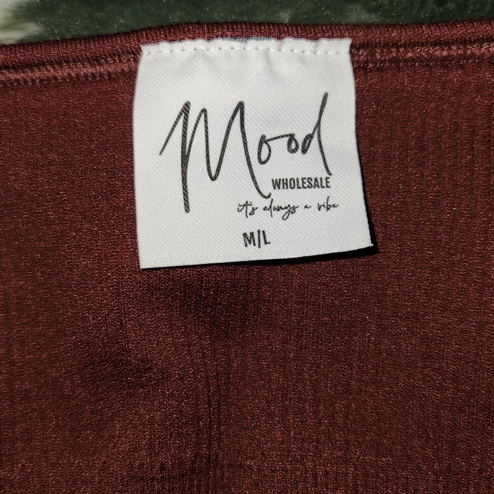 M/L Burgandy Ribbed Set - Picture 7 of 9